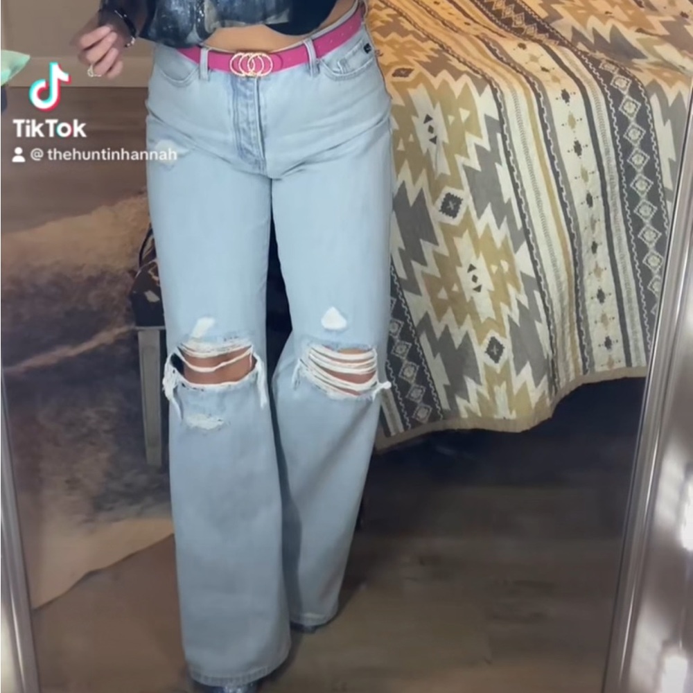 Kancan flare jeans high waisted. Only worn once